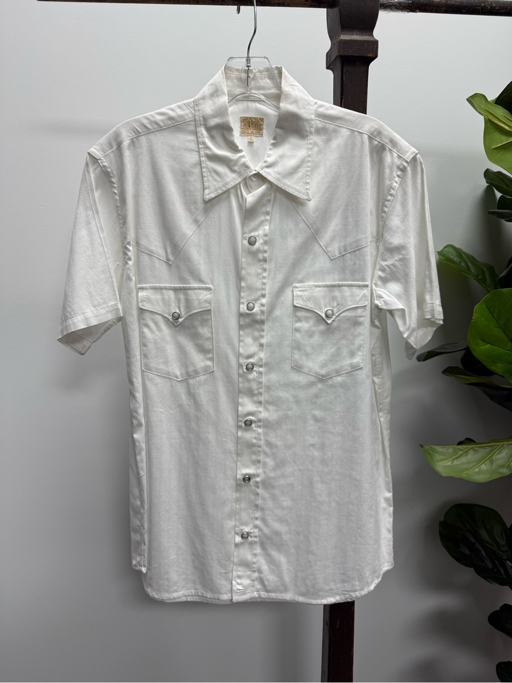 Runabout Men's White Short-Sleeve Western-Inspired Button-Down with pearl snaps